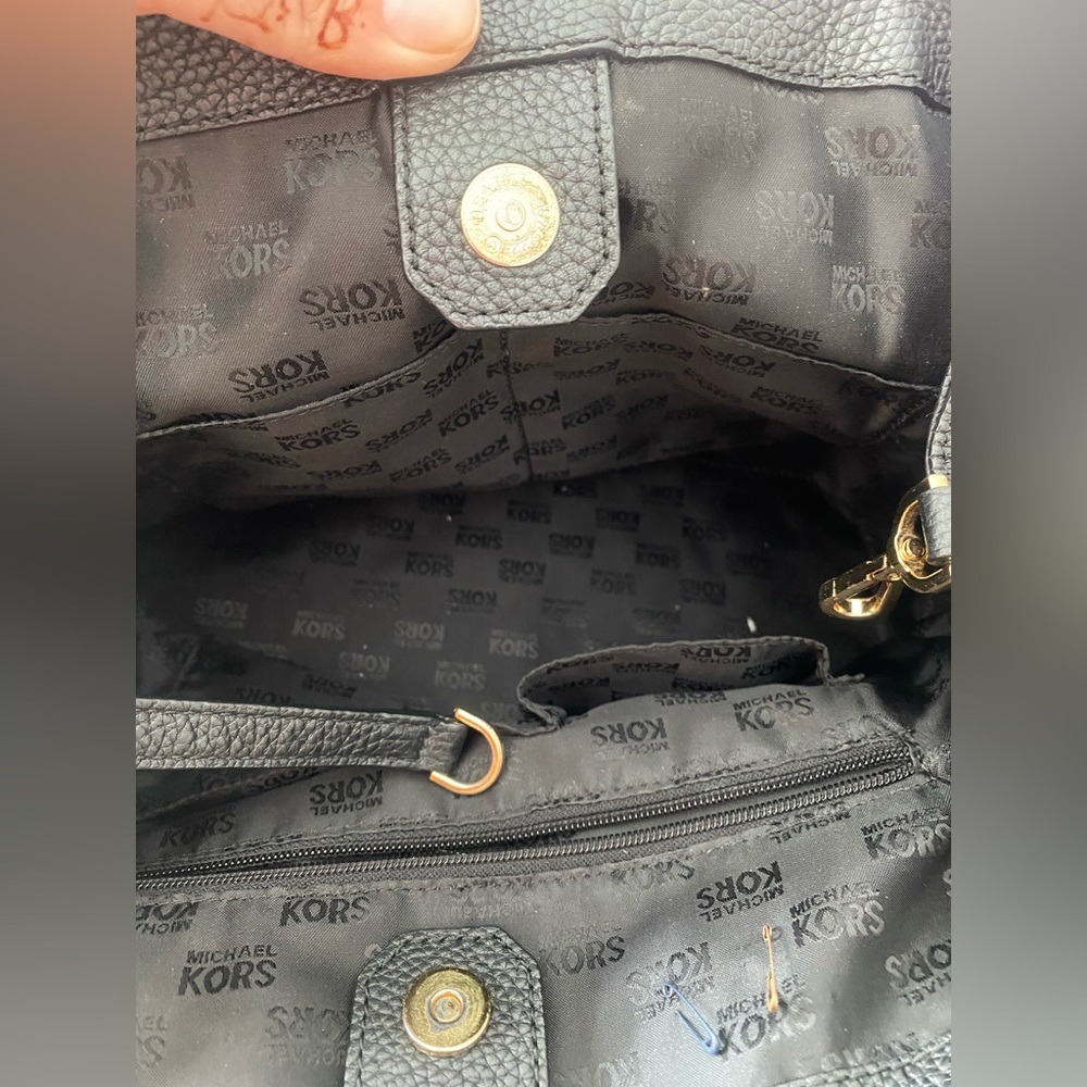 Michael Kors black shoulder leather bag - Picture 9 of 16